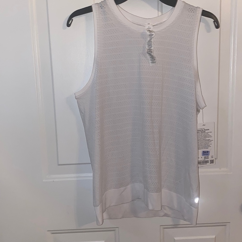 *NWT* Lululemon Breeze By Muscle Tank *Squad
